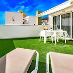 アパート Luxury Penthouse Sea View Hortensia Apartments, Los Cristianos, Tenerife *