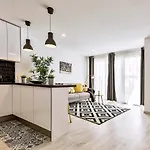 アパート Luxury Penthouse Sea View Hortensia Apartments, Los Cristianos, Tenerife ロスクリスティアーノス