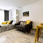 Luxury Penthouse Sea View Hortensia Apartments, Los Cristianos, Tenerife アパート *