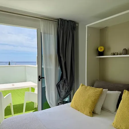 Luxury Penthouse Sea View Hortensia Apartments, Cristianos, Tenerife Los Cristianos (Tenerife)